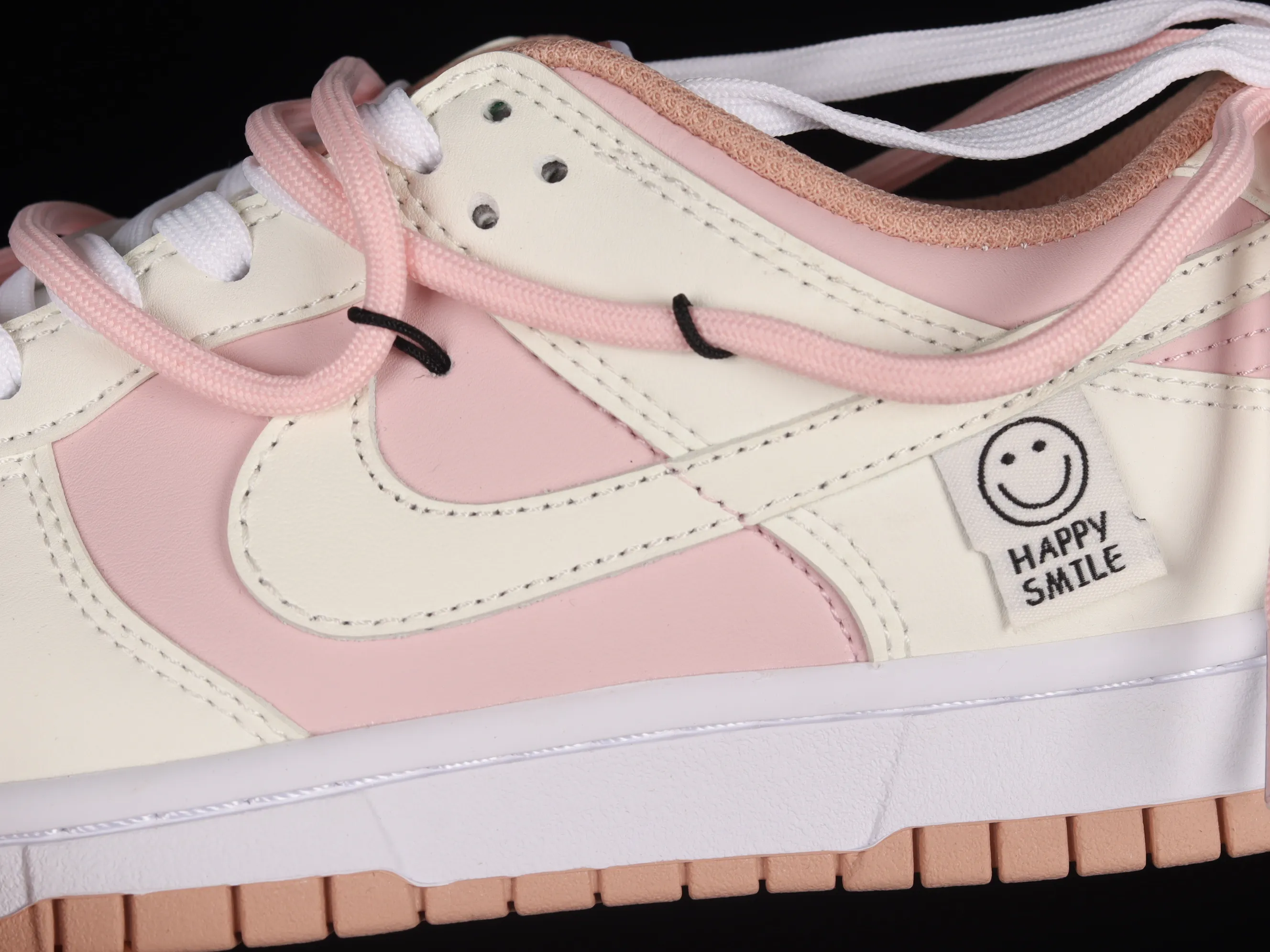 All categories Nk SB Dunk series Nk SB Dunk Low low-top sneakers Nk Dunk Low white and pink customized version of deconstructed strap casual sneakers DD1503-118